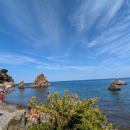Casa Agora-A Due Passi Dal Mare Apartment Чефалу Екстериор снимка